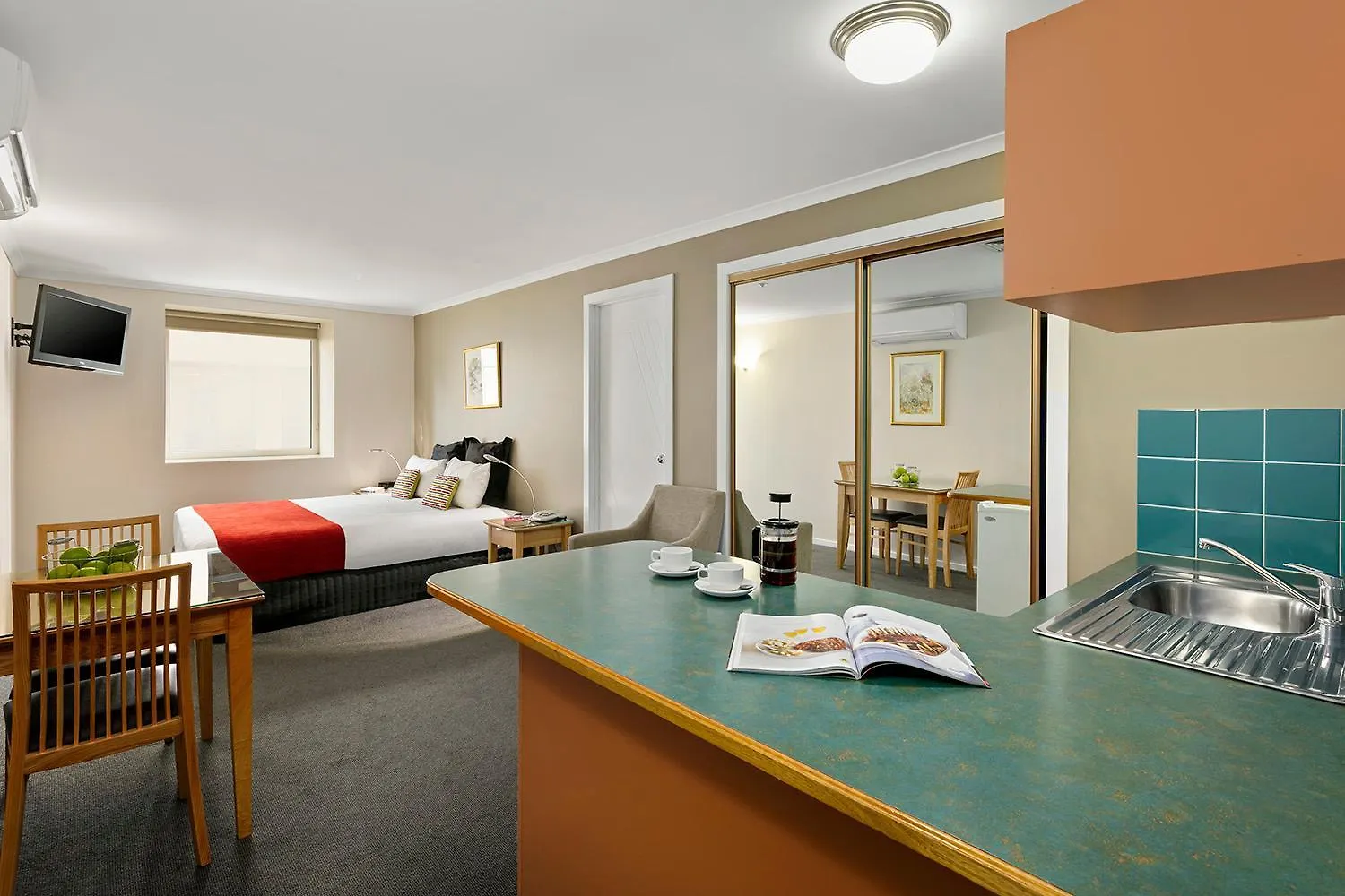 Hobart Waterfront Apartments Australia