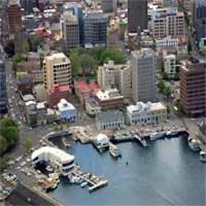 Hobart Waterfront Apartments Aparthotel
